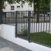 Nantes : Portillon et Clôture barreaudé en aluminium